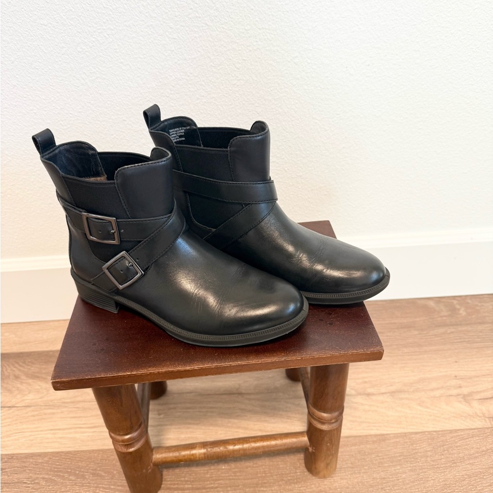 Umberto Raffini Black Leather Ankle Booties
